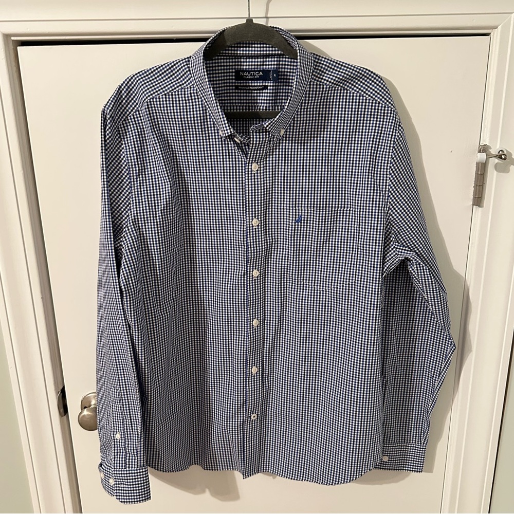 Nautica Men’s Button Up Dress shirt, size XL